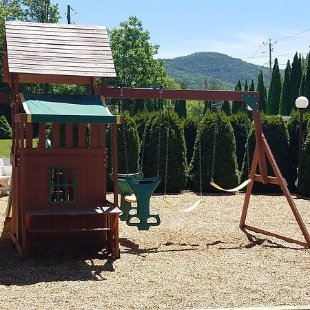 Seven Dwarfs Cabins - White Cabin Lake George Esterno foto