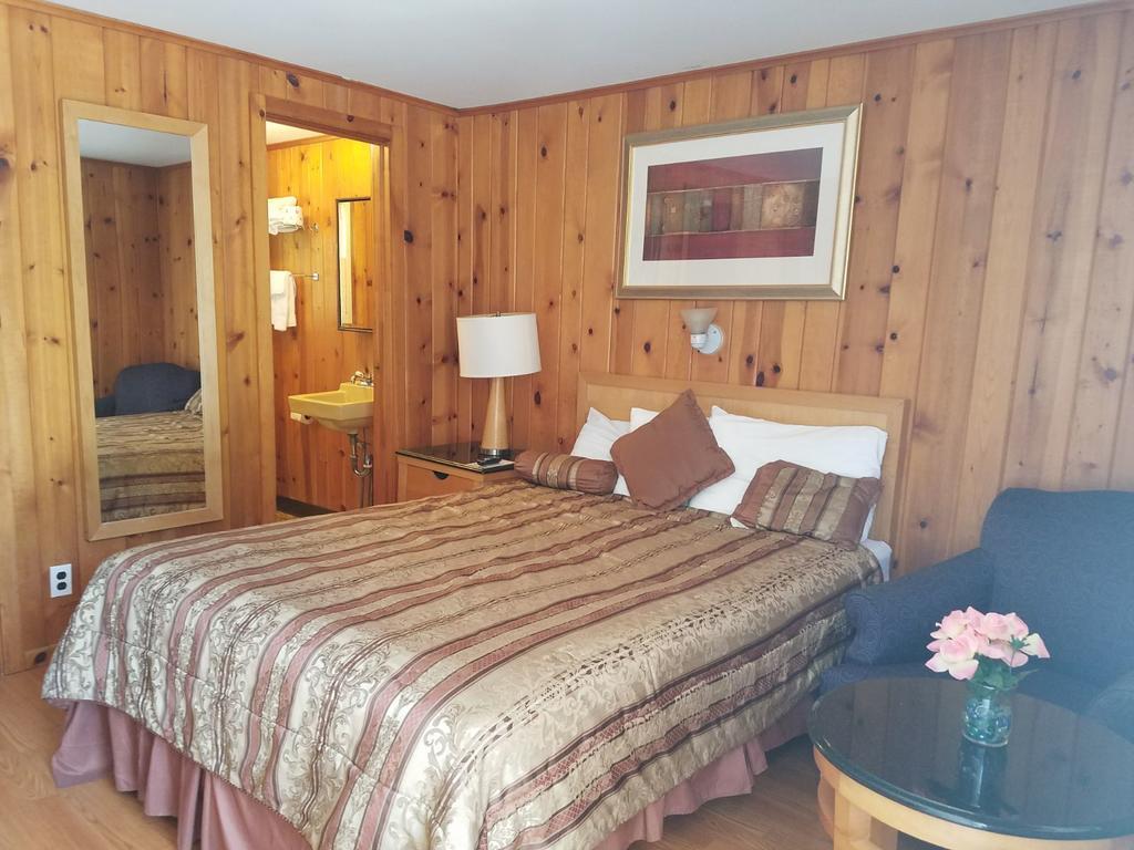 Seven Dwarfs Cabins - White Cabin Lake George Esterno foto